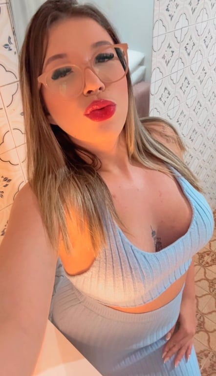 Isabelle, Seu Momento de Relaxamento Massagem, Cuidado e Bem Estar Massagista