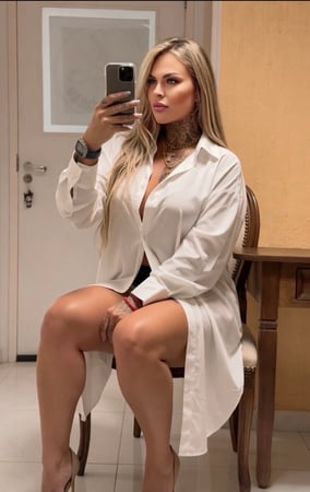 Massagista sensual em Florianópolis - SC - Corpo a corpo. Toque íntimo. Sem pressa. Aqui o prazer tem propósito