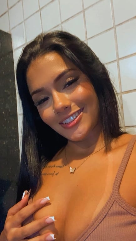 Mika Massoterapeuta Especial