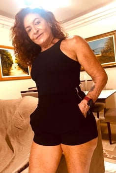 Massoterapia e sensualidade num só lugar