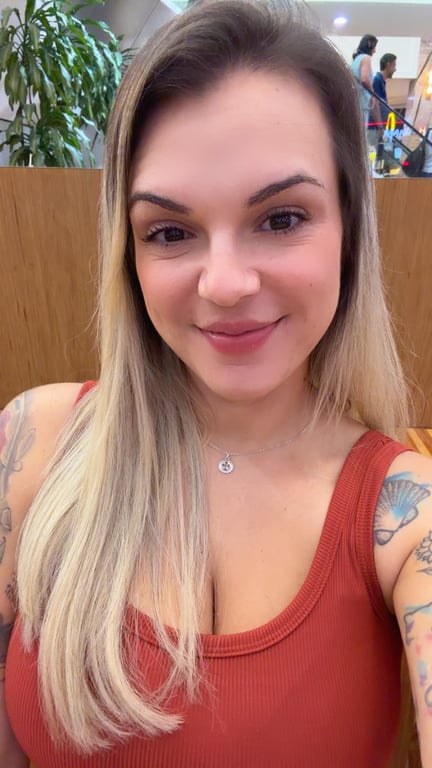 Marcela Loah Temporada em São Paulo Massagem em