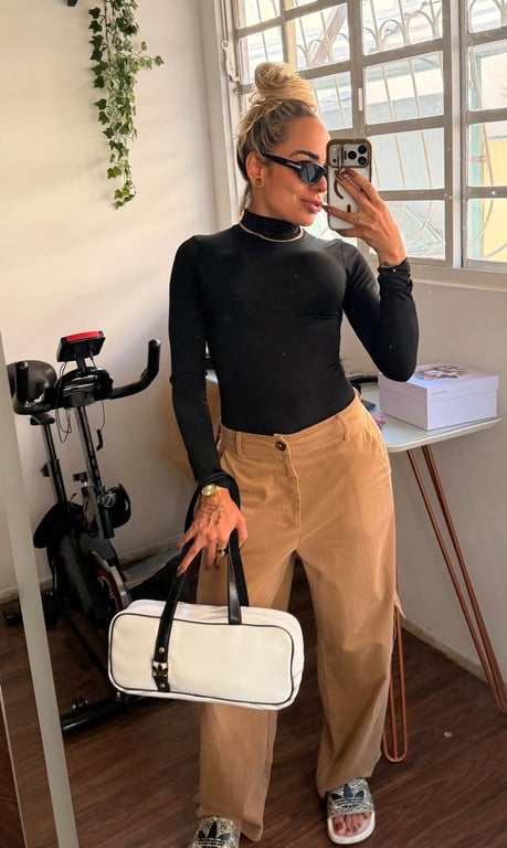 Emilly, especialista em massagem sensual. Massagem
