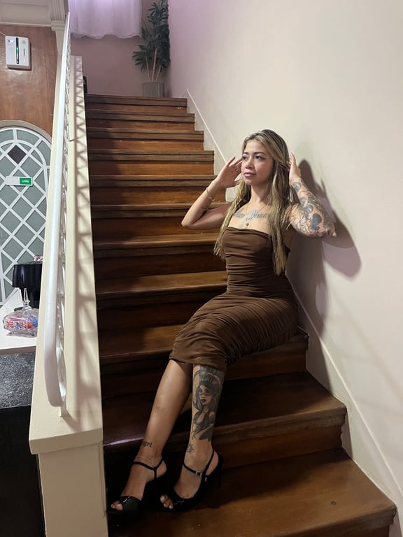 Mirela massoterapeuta venha ter um momento único e inesquecível Massagem