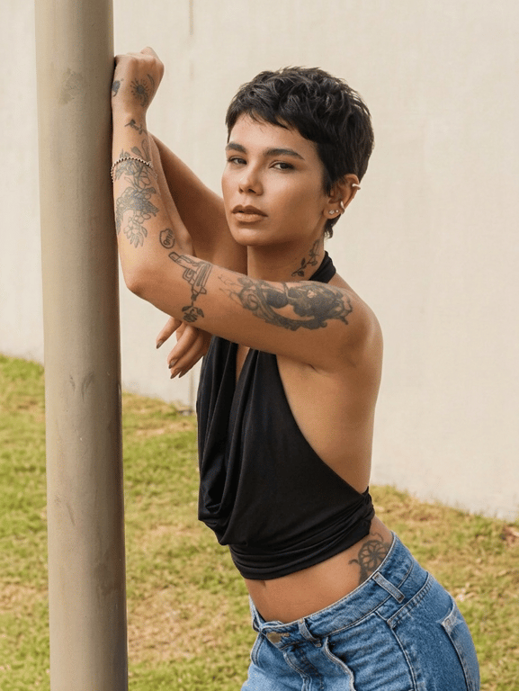 Larah Profissional especialista em massagem tântrica. Massagem