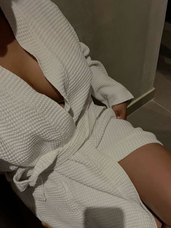 Massagem Tântrica, Nuru Massagem sensual
