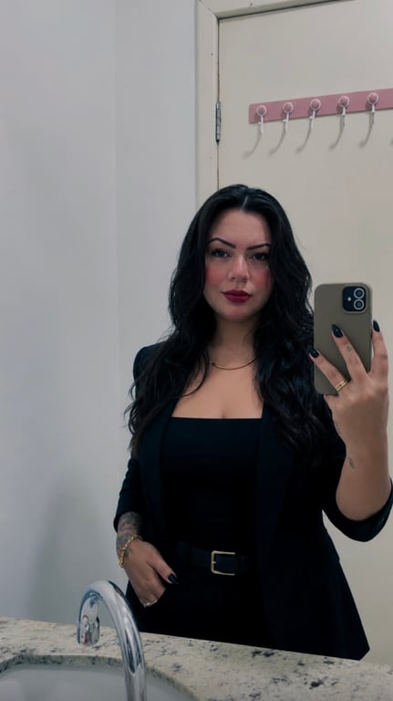 Terapeuta Aline: MASSAGEM TÂNTRICA, NURU, RELAXANTE E LINGAM!