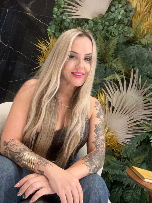 Helena A Arte do Despertar: Massagens Personalizadas
