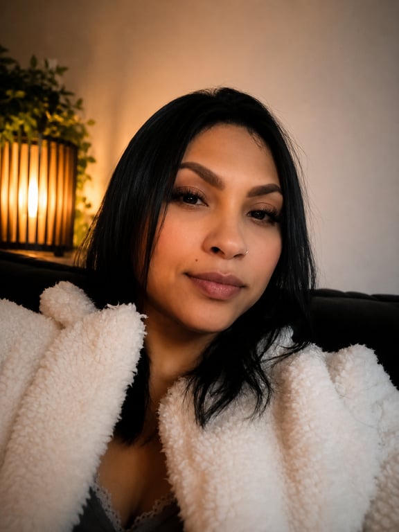Joyce india Nuru+Tântrica para esse frio ,salas aquecidas