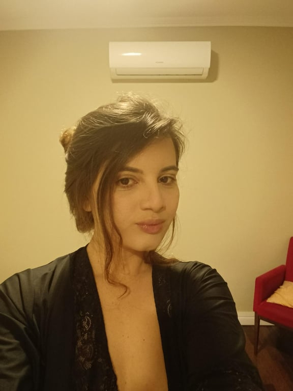 Lola | Massagem Relaxante e Experiência Sensorial Massagem