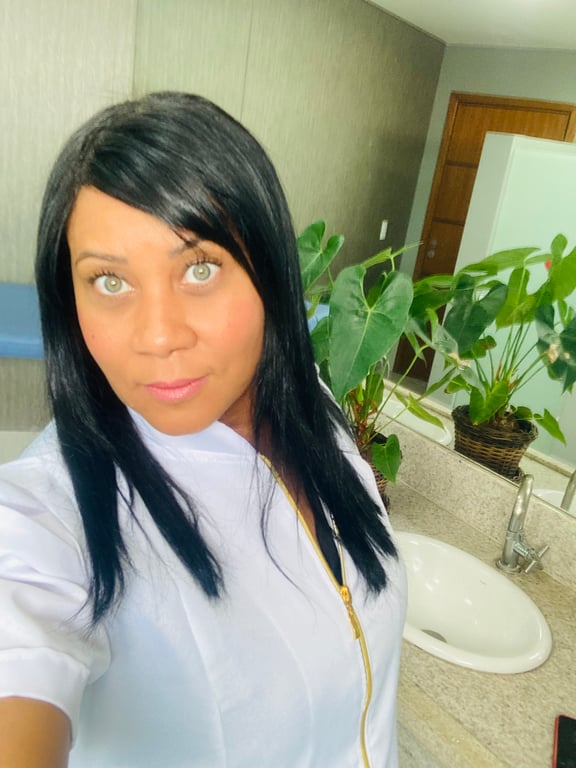 Massoterapeuta Formada/Terapeuta Tântrica /Terapeuta Humanizada
