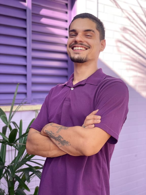 Gabriel / Espaco KUNDALINI ( Centro ) Massagem