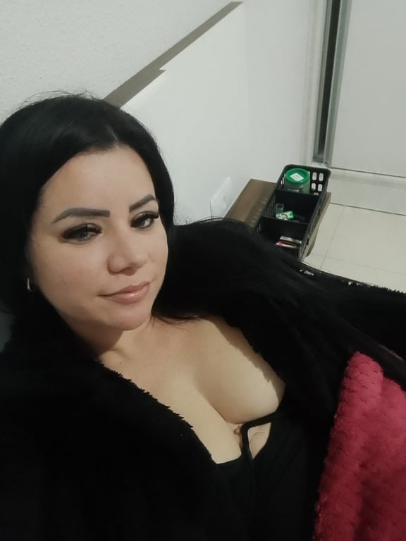 Jade – Massagens Terapêuticas e Sensuais Personalizadas Massagem sensual em