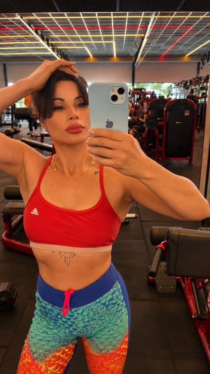 Gigi Massoterapeuta Massagista profissional Massagem em