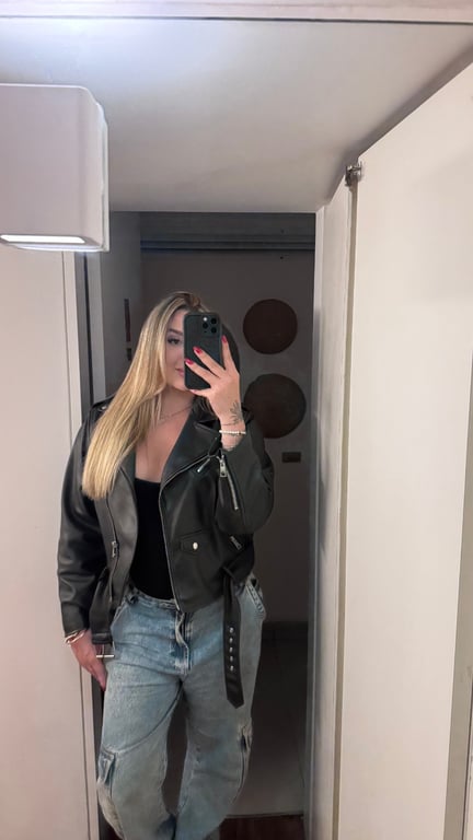 Hanna trans | Uma conexão especial com o próprio corpo Massagem sensual em
