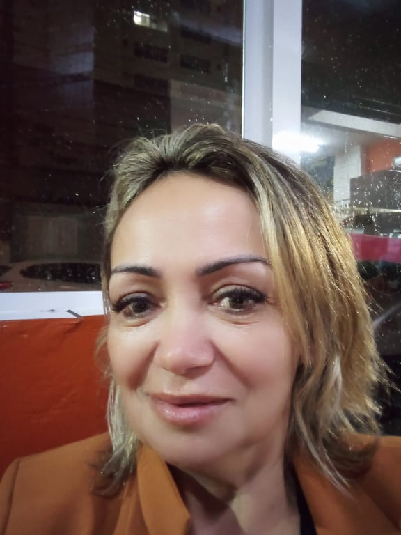 Rose Massagista profissional Massagem nuru em