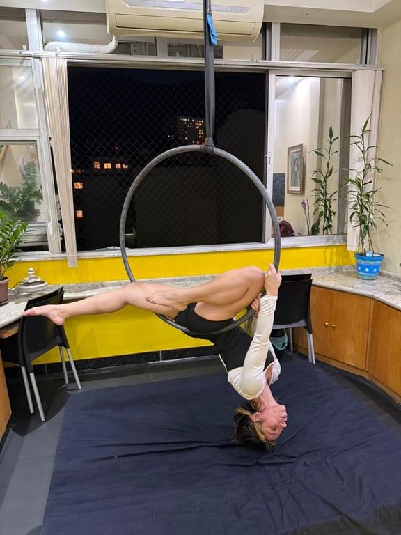 Misa Otaku Carioca Massagem tântrica em