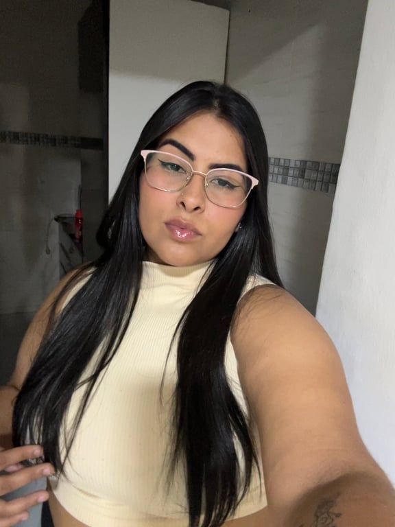 Sthefany- mãos que curam e acalma