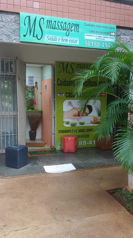 Terapeuta Elen e equipe! Massagens relaxantes. Massagem