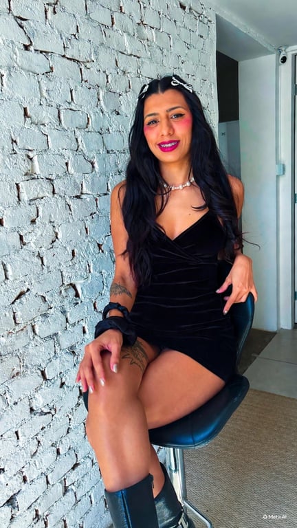 Mika/ Massagem Relaxante, tântrica e Nuru (vivencia).