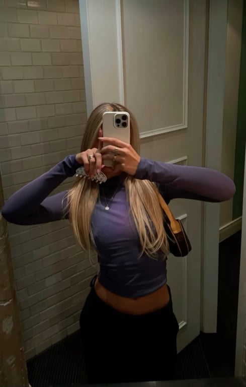Bianca Massagem Nuru e Sensual