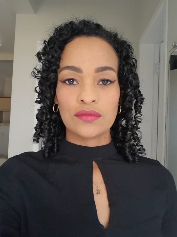 Lakshmi Terapeuta Tântrica, Nuru e Vivências Massagista em