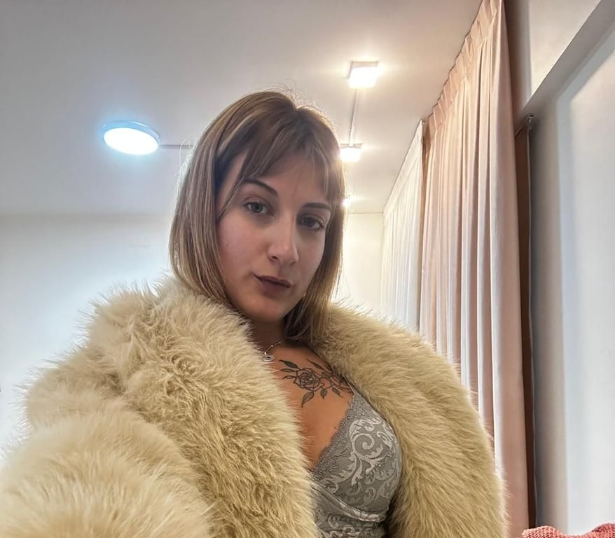 Sophie, massagem nuru e relaxante!!