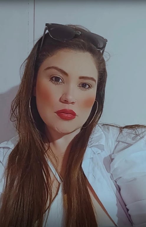 Thalia massagista Nuru Massagem nuru em