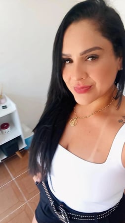 Lara - Massagens quentes