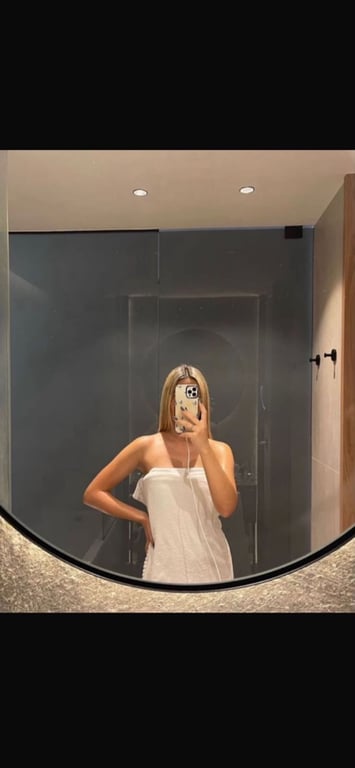 Loira delicada massagista (Bella) Massagem tântrica