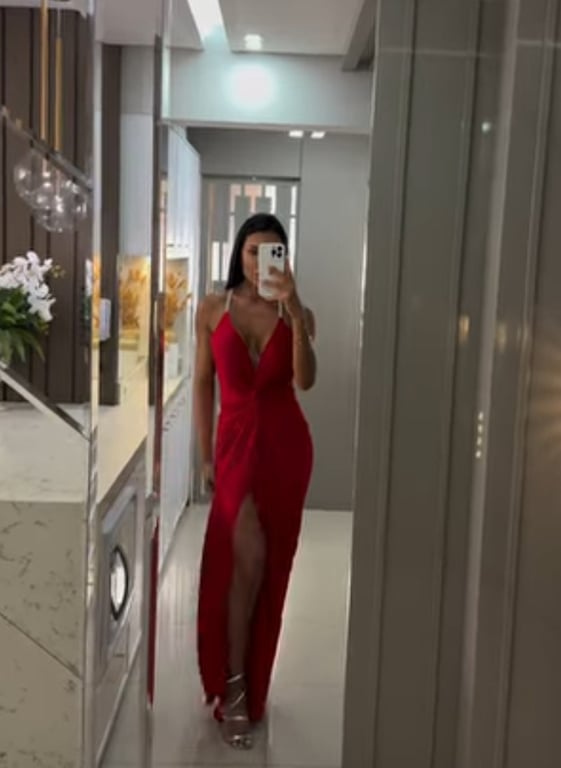 Rebeca Terapeuta Massagem nuru em