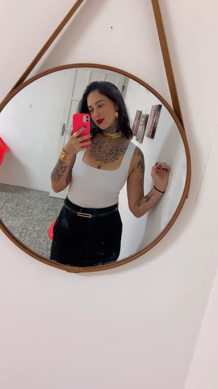 Renata Lobo Especialista em massagens sensuais Massagistas em