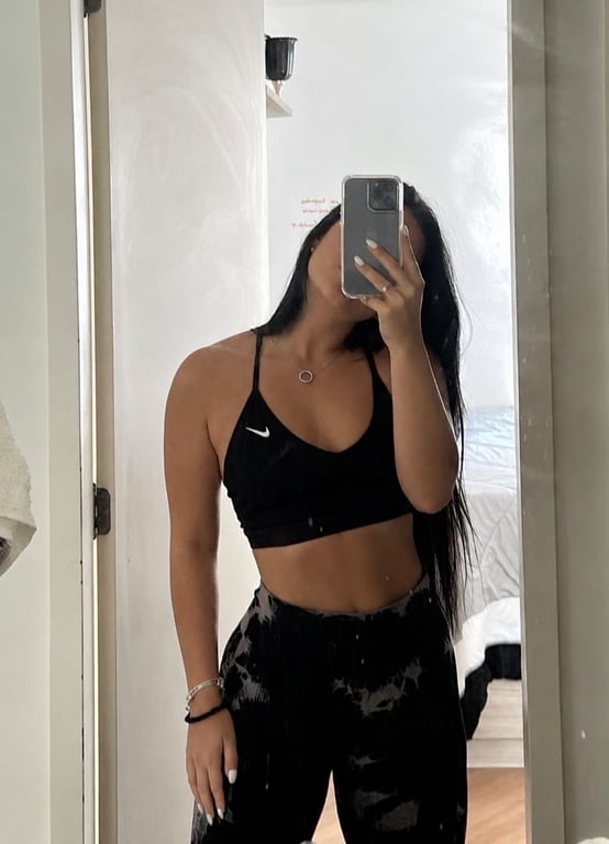 Me chamo Luana. E eu posso te levar ao ápice do prazer, basta querer!