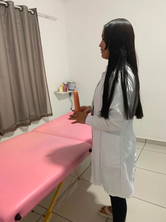 Aline Novidade massagem com dedicação, presença e cuidado Massagem sensual em