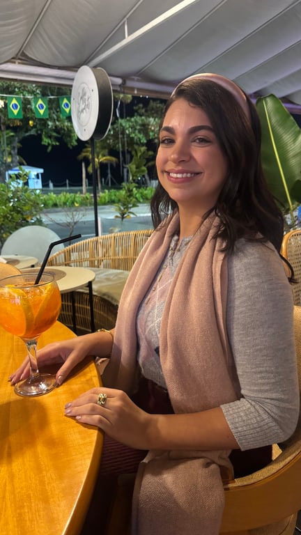 Lari Machado Massagem Terapêutica, Sensual e Entretenimento