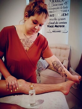 Massagem Cachoeiro - Carla Soares 