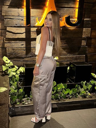 Massagista sensual em Curitiba - PR - AURORA - Terapeuta tântrica sensual - PERFIL PESSOAL