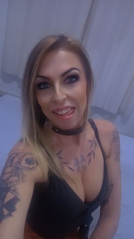 Amanda Schimidt massoterapeuta tbm depilação Massagem