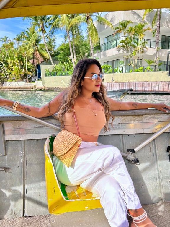 Larissa martins Massagem