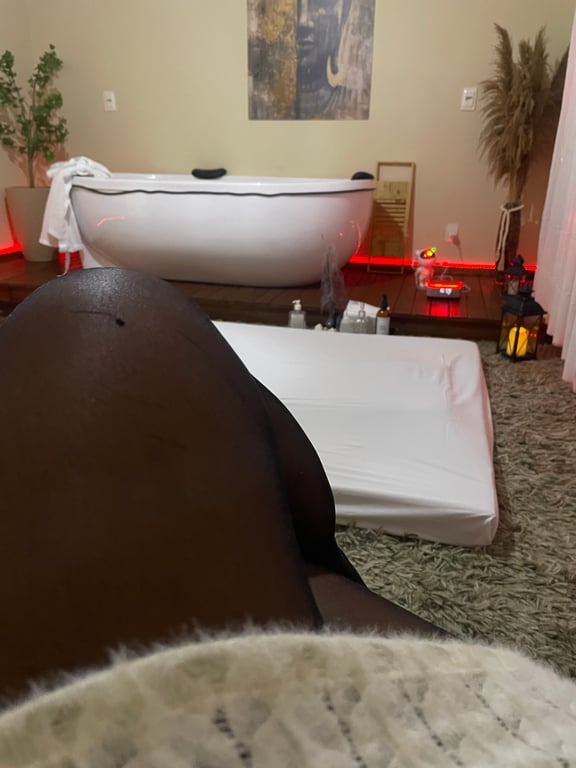 Vanessa massoterapeuta! Massagem tântrica em
