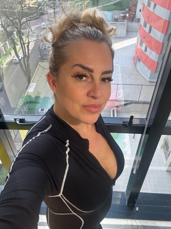 Cristina Samyra Especialização em Massagem Tântrica Avançada sinta !!!
