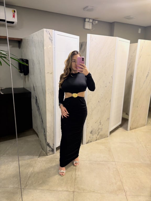 Claudia Sinta o Toque. Viva a Experiência. Massagem