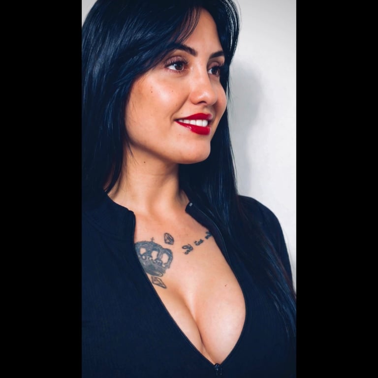 Débora Massagens Sensuais
