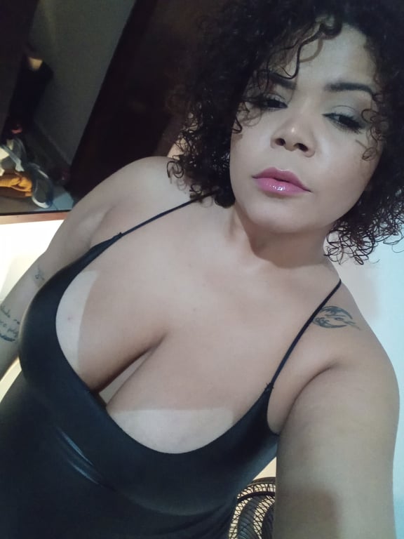 Lina de Carolina massoteraPuta Massagem sensual em