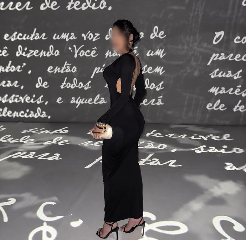 Terapeuta amora relaxamento, sensualidade e conexão corporal Massagista