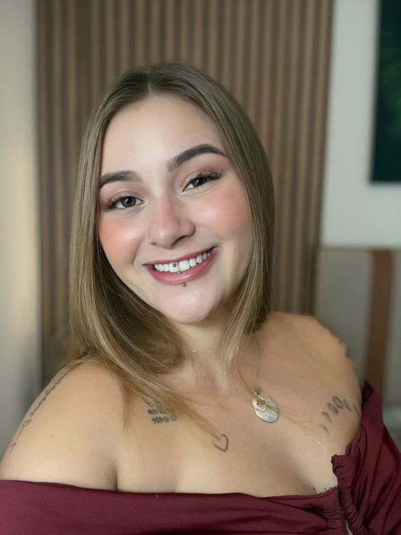 Serena massagista tantrica Massagem