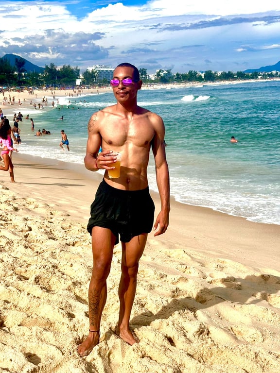 Massagista terapêutico e sexual