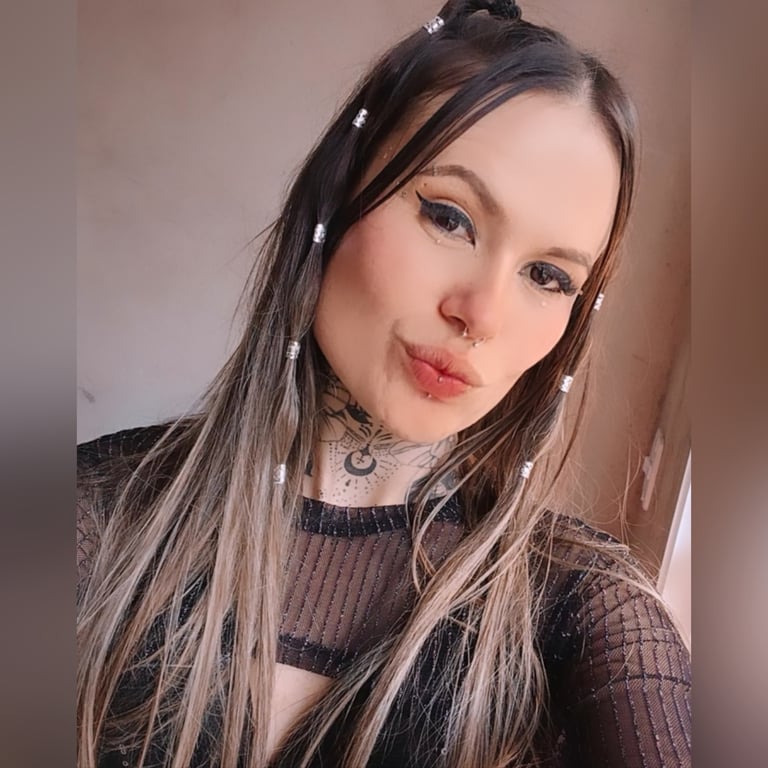Leela Terapeuta Tântrica e holística. Perfil particular Massagem tântrica
