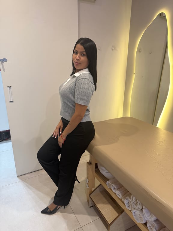 Golden essence Raquel Pereira Massagem em
