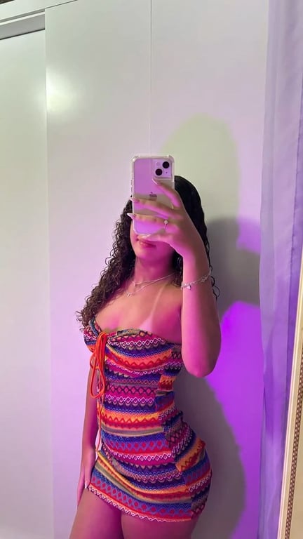 Camila Massagem Nuru e Tântrica