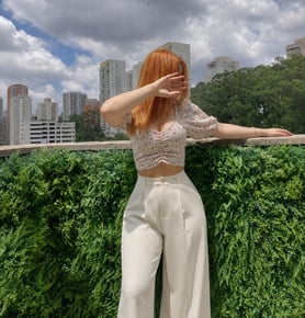Júlia| Massagista apaixonada por proporcionar momentos de relaxamento